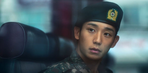 ▲▼《D.P.2》 第一季的他笑著現身 韓網發毛:太寫實了。(圖/翻攝自Netflix)