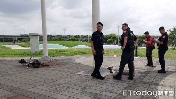 ▲▼ 大佳河濱公園男子墜河,尋獲送醫搶救不治 。(圖/記者黃彥傑攝)