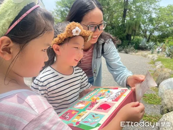 ▲頑皮世界野生動物園推出的全新《奇幻Zoo旅》實境解謎遊戲內容,玩家獲得寶盒後,將隨著遊戲指示化身成為動物,與園內動物們一同展開一場大冒險。(圖/記者林東良翻攝,下同)