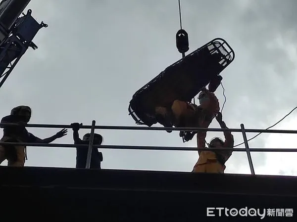 ▲▼工人從地面層摔至地下三層。(圖/記者許宥孺翻攝)