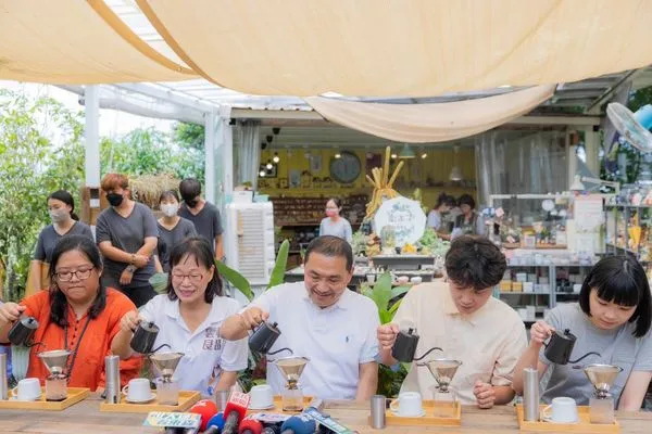 ▲國民黨總統參選人侯友宜今天再到雲林參訪。(圖/侯辦提供)