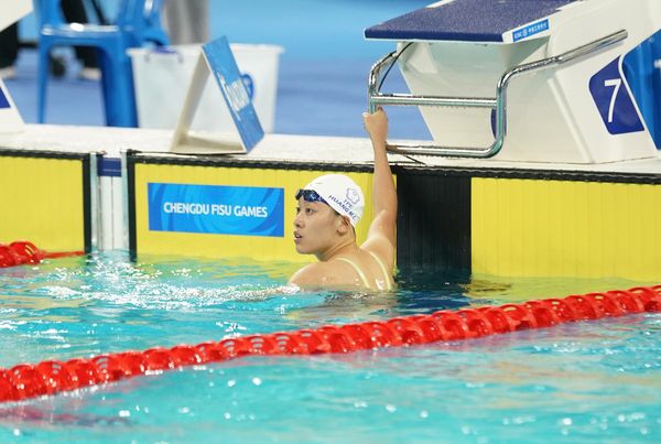 ▲世大運黃渼茜叩關游泳女子50公尺自由式決賽。（圖／大專體總提供）
