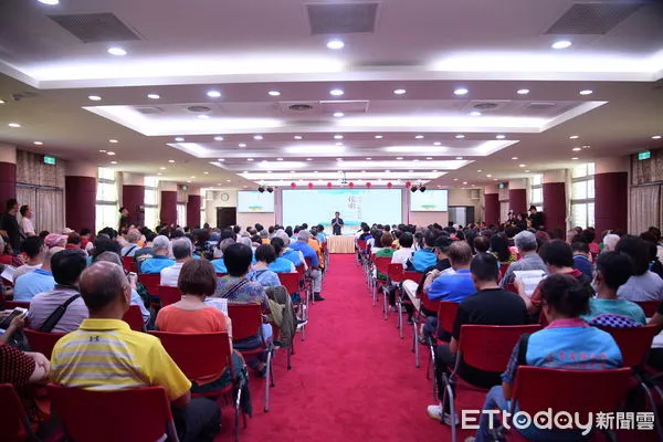 ▲▼公路總局於縣府大禮堂舉行「花東快速公路可行性評估重啟」第5場地方說明會。(圖/花蓮縣政府提供,下同)