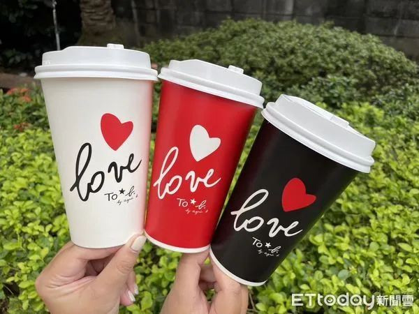 ▲▼7-11 CITY CAFE首度攜手法國經典時尚品牌To b. by agnès b.共同推出「經典冰可可」。(圖/記者周姈姈攝)