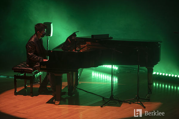 ▲▼ 台灣新銳鋼琴演奏家張育瑞年僅24歲。(圖/碩樂國際娛樂提供)