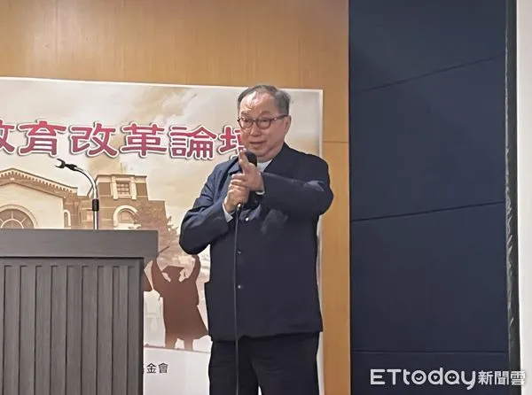 ▲▼高教改革論壇「學習成效與學術卓越 高教應如何與產業共榮?」登場,由廣達集團總裁林百里、宏碁集團榮譽董事長施振榮說明。(圖/記者許敏溶攝)