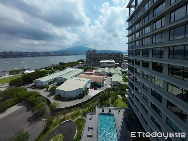 ▲「八里福朋喜來登酒店」坐落於八里左岸。(圖/記者彭懷玉攝)