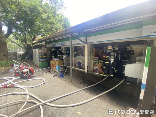 ▲台大校園火警。(圖/記者黃彥傑翻攝)