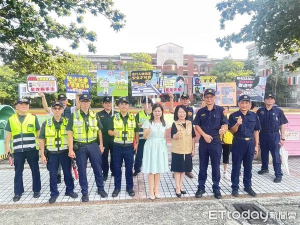 ▲▼ 中埔鄉長、警長開學日啟動護童勤務 共同點亮校園安全 。(圖/中埔分局提供)