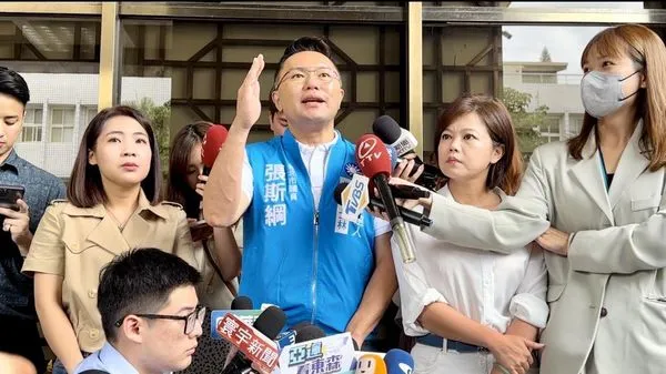 ▲▼張斯綱、徐巧芯、游淑慧一起至北檢告發陳吉仲。(圖/翻攝自張斯綱臉書)