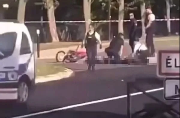 ▲▼法國一名少年在臨檢中與警車相撞後死亡。(圖/翻攝自推特)