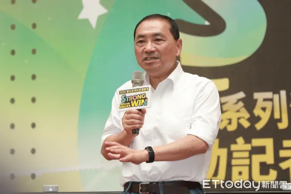 ▲▼蔣萬安、侯友宜2025雙北世界壯年運動會STRONG WIN暖身系列活動啟動記者會,會前受訪。(圖/記者周宸亘攝)