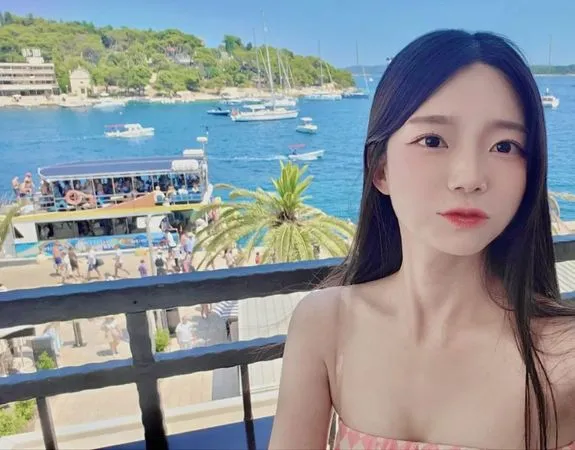 ▲▼MAY五月。(圖/翻攝自Instagram/may5w)