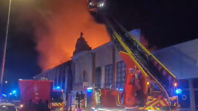 ▲▼西班牙東南部城市莫夕亞（Murcia）一間夜店發生大火，至少6人死亡。（圖／翻攝X）