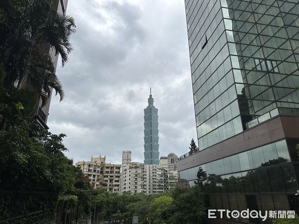 ▲▼豪宅「Jade 12」位於象山旁，緊鄰信義計畫區、台北101大樓。（圖／記者賴志昶攝）
