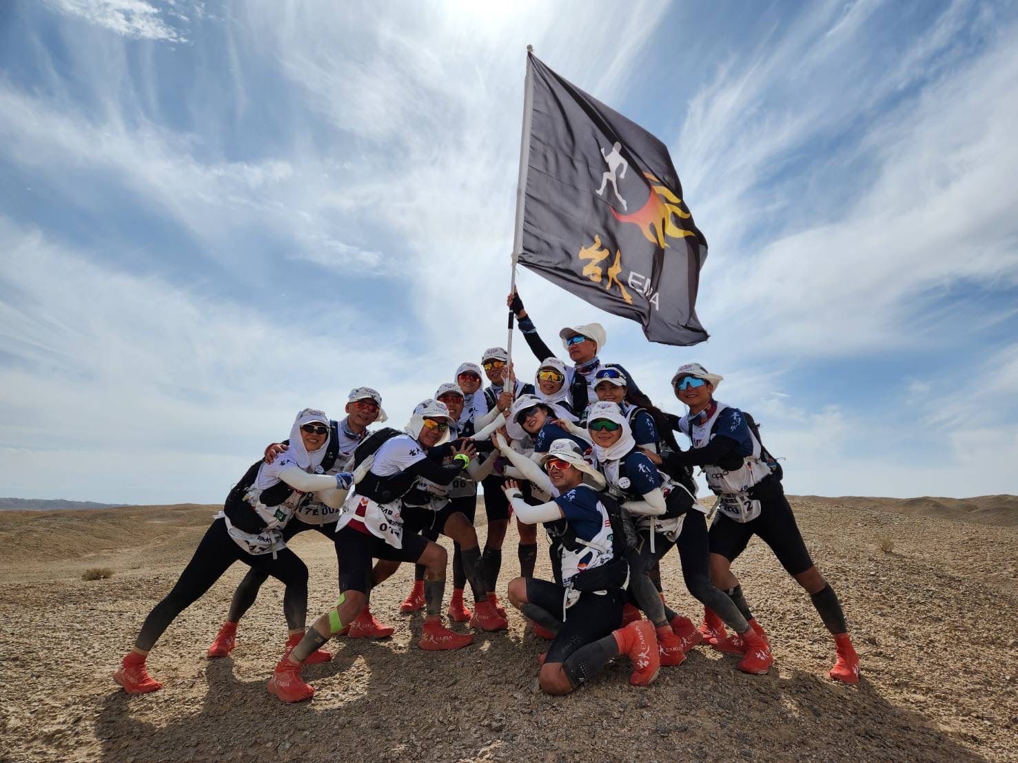 ▲▼台大EMBA,戈18,戈壁挑戰賽。(圖/台大EMBA提供)