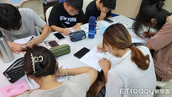 ▲崑山科技大學112學年起禮聘監製多部知名動畫的原畫大師小幡公春、「金田一少年事件簿」動畫原畫師淺井香織擔任兼任講座教授。(圖/記者林東良翻攝,下同)