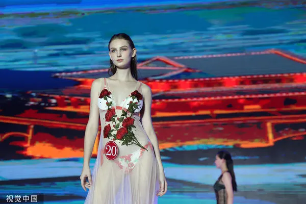 ▲興城,比基尼。(圖/CFP)