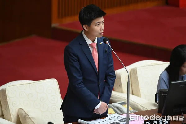 ▲台北市議員苗博雅市政質詢。(圖/記者李毓康攝)