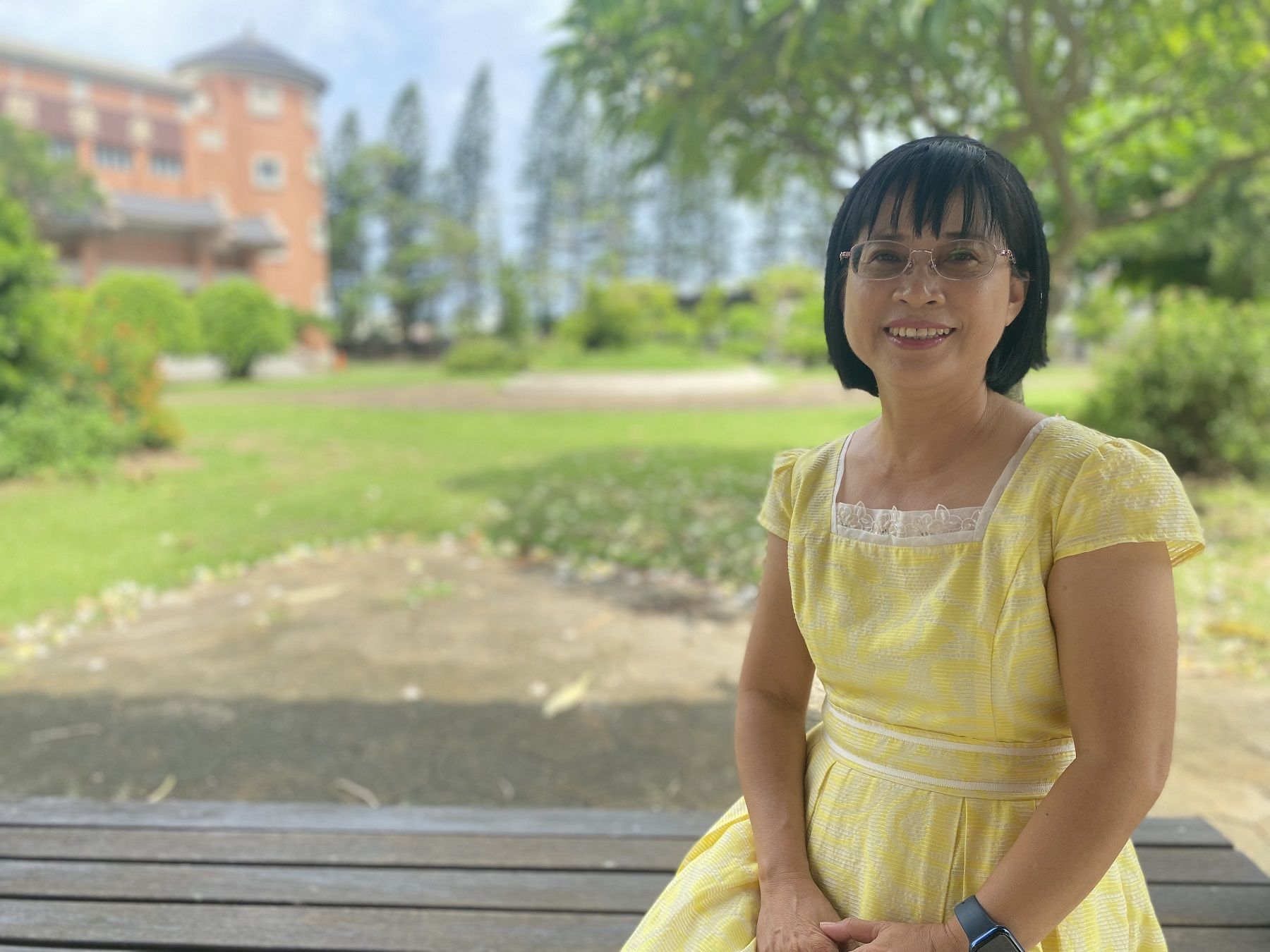 ▲▼下崙國小校長黃淑玲(見圖)帶領老師設計課程,激發學童學習動機,也對家鄉有更深入認識。(圖/教育部提供)