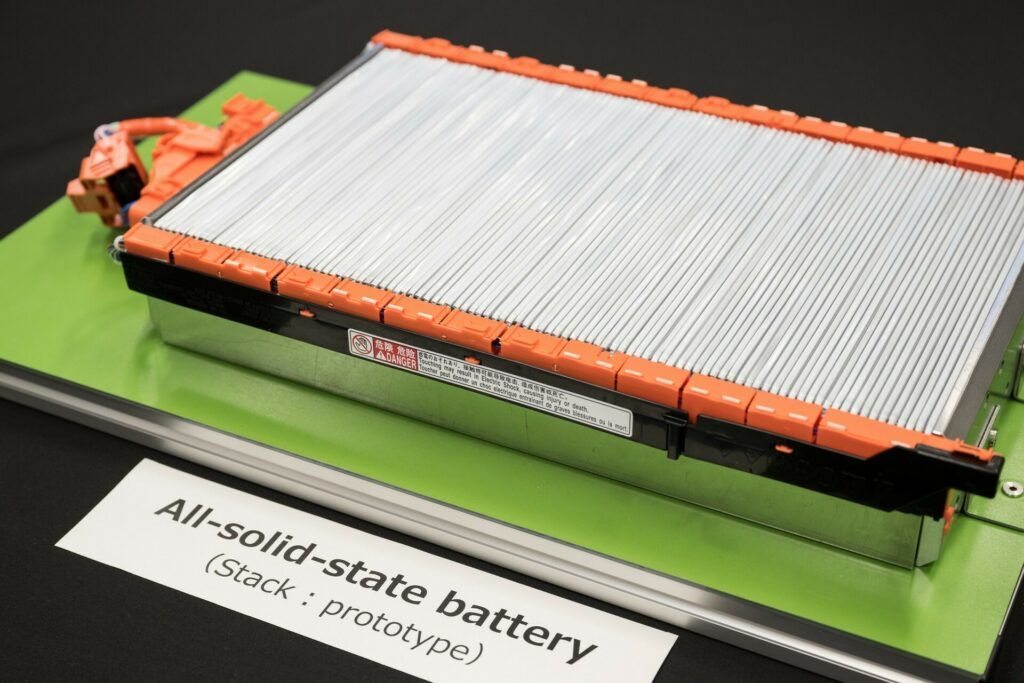 ▲TOYOTA、出光合作開發固態電池  。（圖／翻攝自TOYOTA）