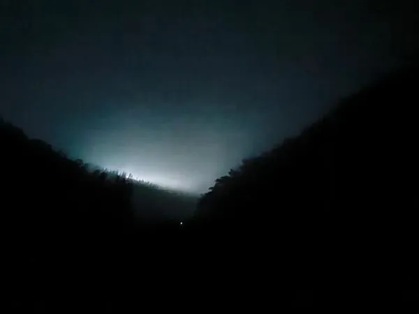 ▲湖南永州「千年鳥道」出現鎖定過冬候鳥的鳥盜。(圖/翻攝封面新聞)