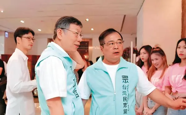 柯文哲時代的市政顧問謝俊州,遭控收30萬元喬學區。(翻攝謝俊州臉書)