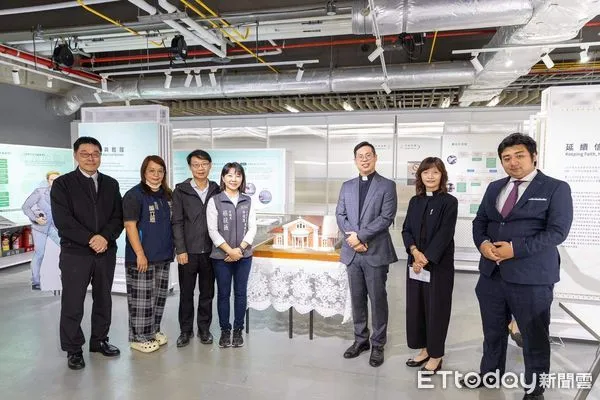 ▲東門巴克禮紀念教會、私立長榮高級中學和國立台灣歷史博物館共同在台史博「窩空間」舉辦了「修復新生跨越百年的見證」特展。(圖/記者林東良翻攝,下同)