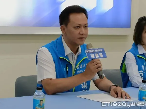▲▼邱鎮軍主張,營養午餐應該由中央全額補助和管理,有助年輕人敢生敢養。(圖/蔡文淵攝)
