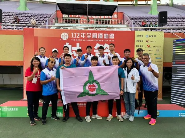 ▲竹市射箭代表隊隊職員及選手合影。(圖/新竹市政府提供)