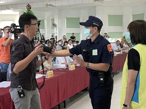 ▲▼中選會舉行「第16任總統副總統及第11屆立法委員投開票程序模擬演練觀摩會」。(圖/中選會提供)