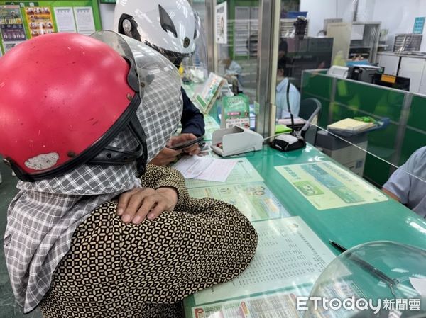 ▲▼湖警迅速攔阻詐騙案、守護民眾荷包 。(圖/記者林名揚翻攝)