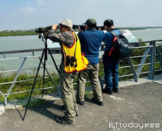 ▲交通部觀光署雲嘉南濱海國家風景區管理處,主辦「2023台灣國際觀鳥馬拉松」大賽,28日上午在七股遊客中心盛大開幕。(圖/記者林東良翻攝,下同)