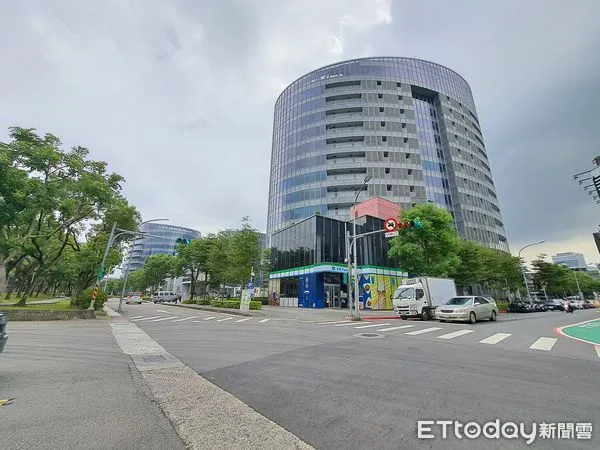 ▲台塑外觀。(圖/記者鄭遠龍攝)