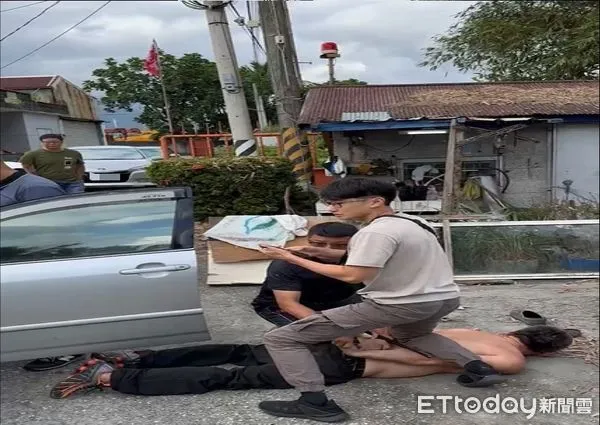 ▲王姓通緝犯駕車逃竄遭警方攔截逮捕到案。(圖/吉安警分局提供,下同)