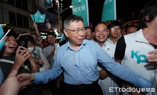 ▲「民眾之聲」來到屏東慈鳳宮前永福路舉辦廟口開講活動 。(圖/民眾黨屏東縣黨部提供,下同)