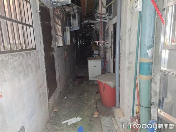 ▲▼ 三重五華街今晚間發生墜樓意外 。(圖/記者戴上容翻攝)