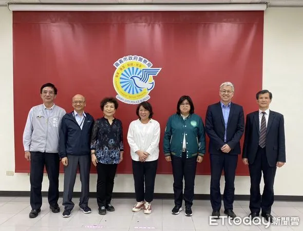 ▲▼ 王美惠4年爭取15億 提升城市環境道路品質、汰換警消設備 。(圖/立委王美惠服務處提供)