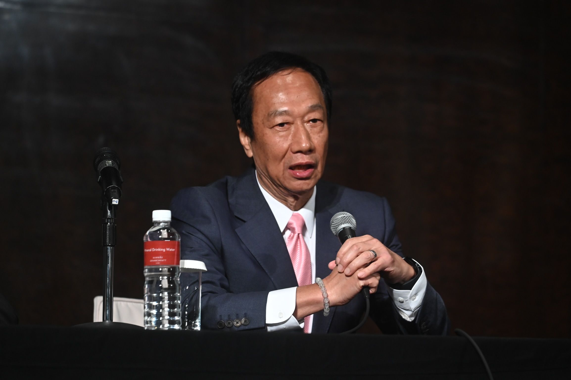 ▲▼ ▼藍白合會談現場,郭台銘。(圖/記者李毓康攝)