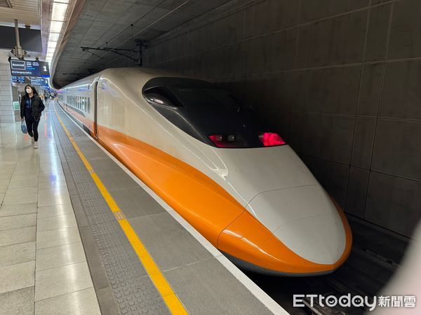 ▲▼高鐵,列車,旅客,月台,台灣高鐵。（圖／記者李姿慧攝）
