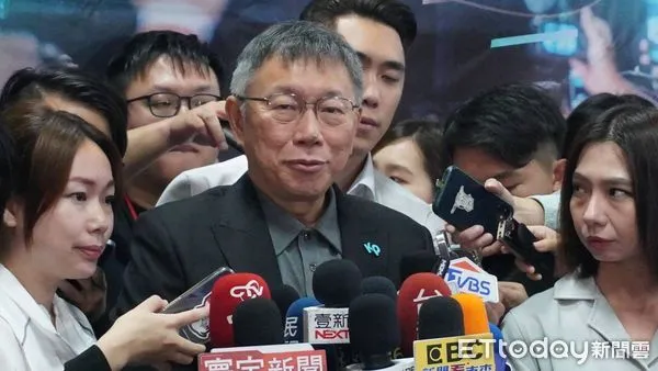 ▲▼柯文哲出席【眾青開講】少年吔,直球對決,會中受訪。(圖/記者呂佳賢)