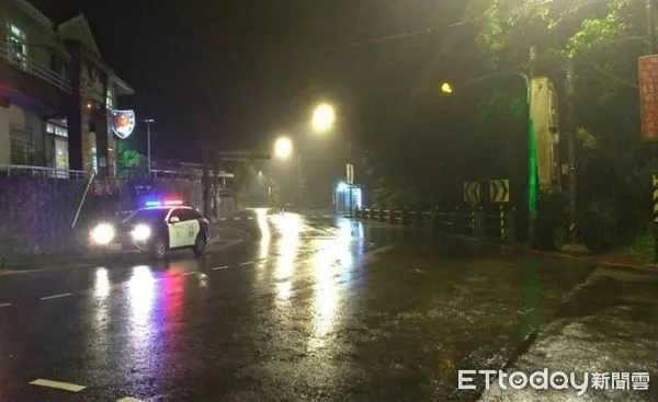 ▲▼2023年雙子座流星雨將登場,北市交通警察大隊將進行陽明山交通管制。(圖/記者邱中岳翻攝)