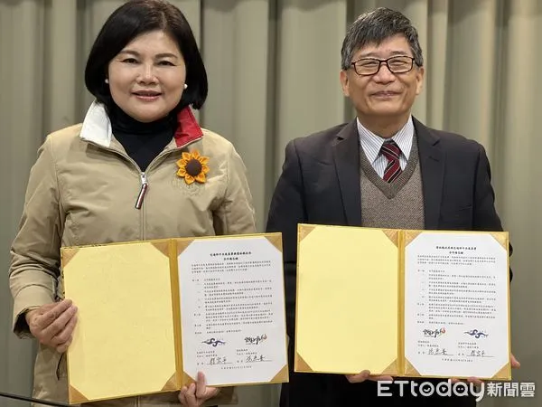 ▲雲林縣政府今日與交通部中央氣象署簽署合作備忘錄。(圖/記者蔡佩旻翻攝)