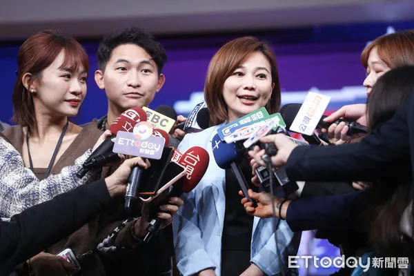 ▲2024總統大選電視辯論,民進黨陣營代表郭雅慧受訪。(圖/記者林敬旻攝)