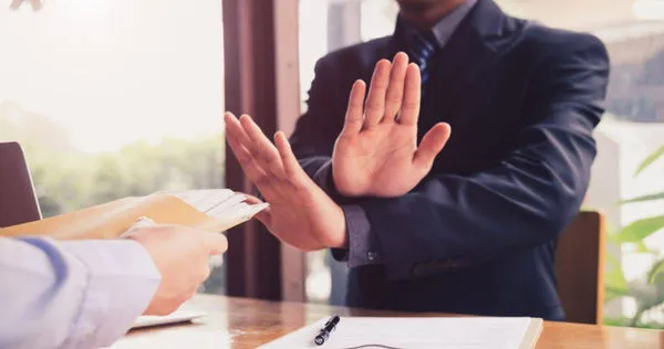 一名台灣女網友分享「台人拒絕三大金句」,影片一出隨即引來台、陸兩邊網友的迴響。(圖/canva)