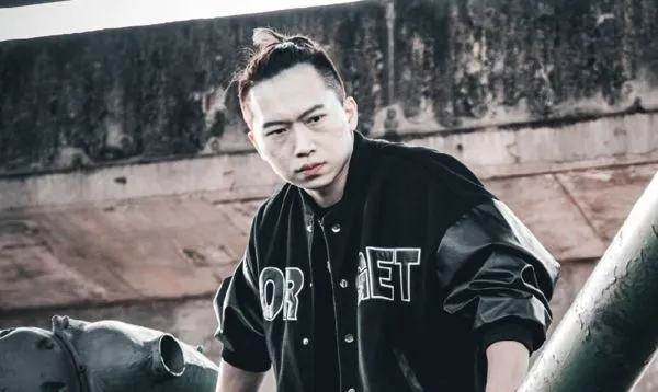 ▲▼ 珠寶商歌手周靄宏推出新歌講述創業以來的心聲,砸百萬開首家珠寶實體店面。(圖/周靄宏本人提供)