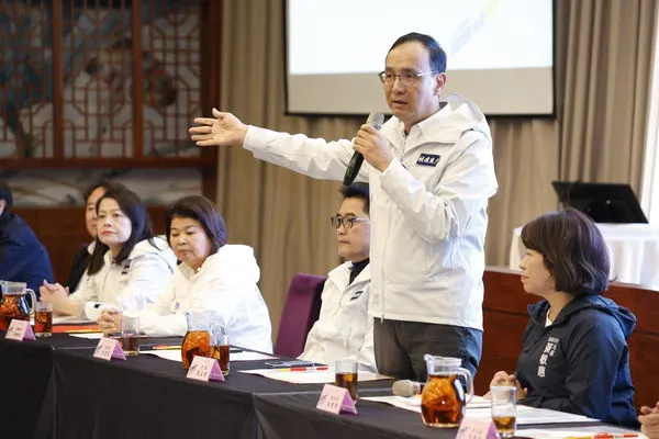 ▲朱立倫赴嘉義召開行動中常會。(圖/國民黨提供)