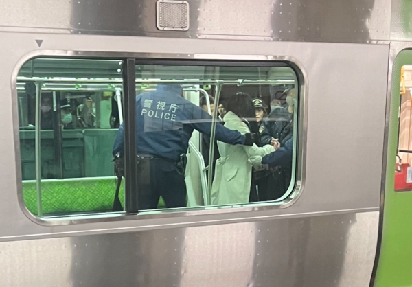 ▲女子在JR秋葉原電車上隨機刺傷4人。（圖／翻攝X） 