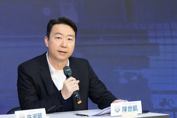 ▲▼競選總部發言人陳世凱、戴瑋姍、立法委員候選人許淑華今天上午共同舉行「又昱新莊炒地獲利大解秘」記者會。(圖/競選總部提供)