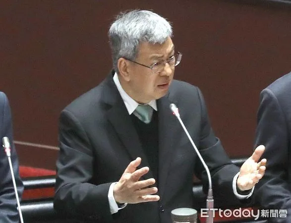 ▲▼行政院院長陳建仁提出「是否公布高端合約?是否圖利廠商及危害全民健康權益?」等相關事宜專案報告並備質詢。(圖/記者屠惠剛攝)
